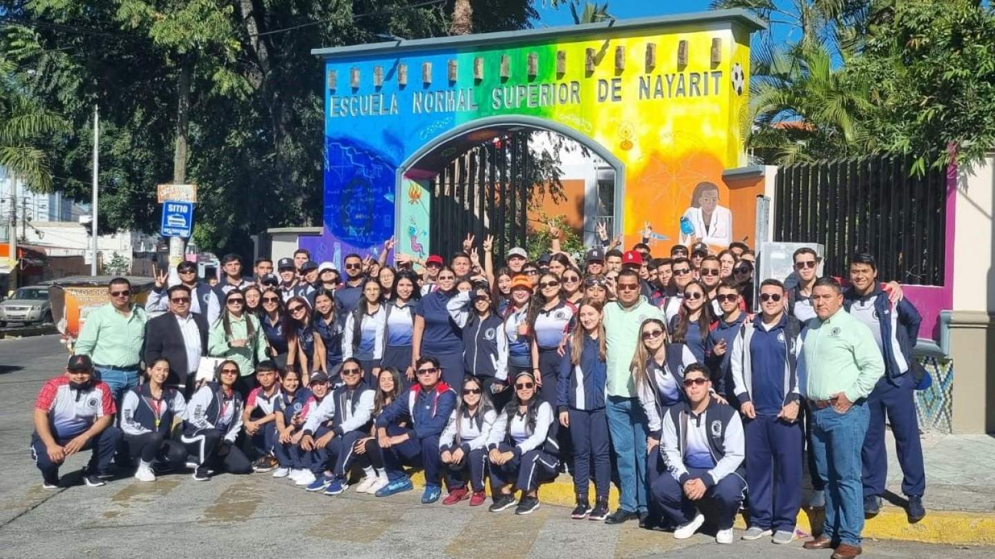 Estudiantes de la ENEF intercambian experiencias con la Normal Superior de Nayarit